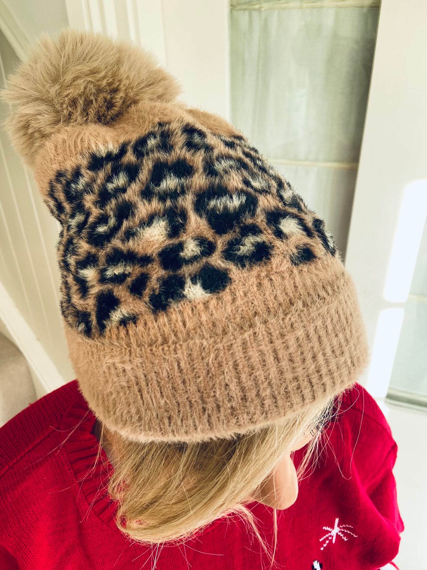 Hallie faux fur leopard print hat Beige