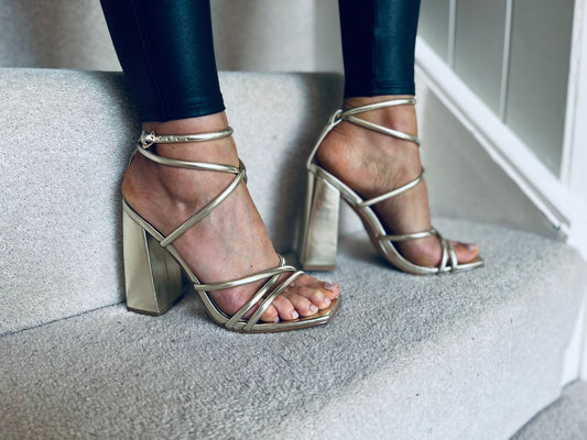 Henry Sandals Gold