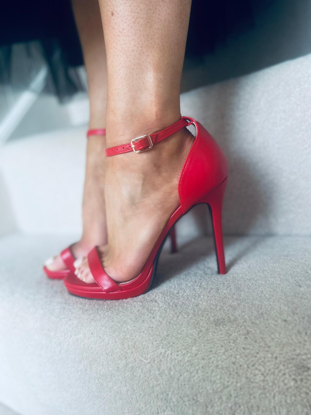 Mario Sandals Red